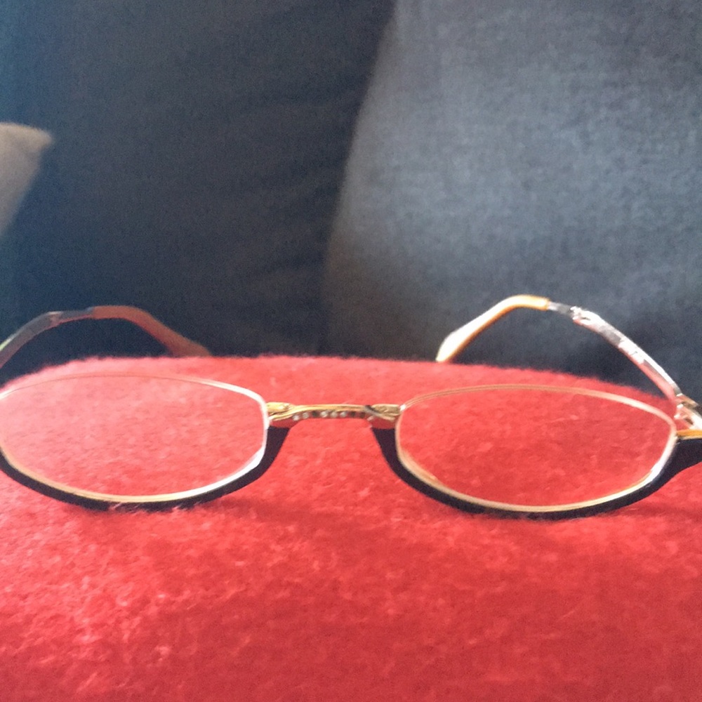 Judith Leiber reading glasses and case